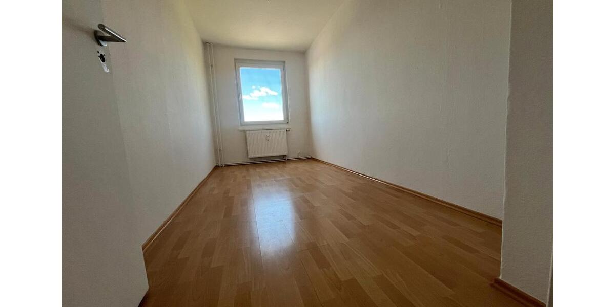 Etagenwohnung Frankfurt (Oder) Booßen - 4 Zimmer, 77 m&sup2;, 713&euro; | Angebot:25329396