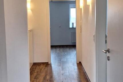 Renovierte 3-Zimmer DG-Wohnung in Pfaffenhofen a.d. Roth 3 zimmer