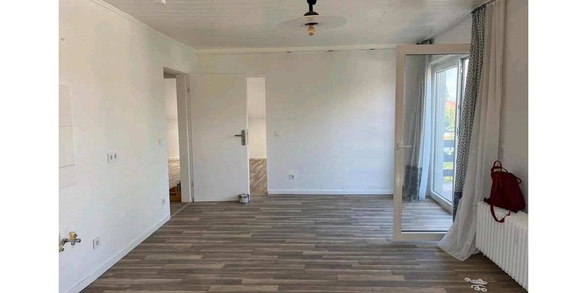 Dachgeschoßwohnung Reichelsheim (Wetterau) - 4 Zimmer, 85 m&sup2;, 950&euro; | Angebot:26036046