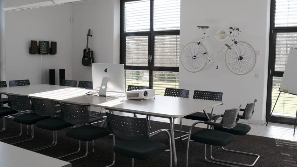 Wunderschöne Büroflächen in atemberaubendem Ambiente zimmer