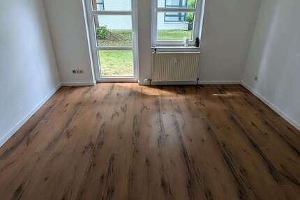 Wohnung Kaiserslautern Bahnheim - 1 Zimmer, 22 m&sup2;, 300&euro; | Angebot:27285572