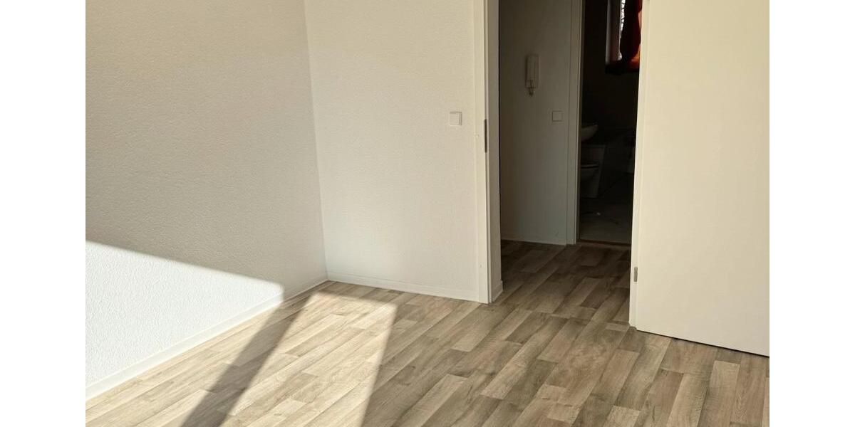 Erdgeschoßwohnung Jacobsdorf - 3 Zimmer, 64 m&sup2;, 370&euro; | Angebot:27633208