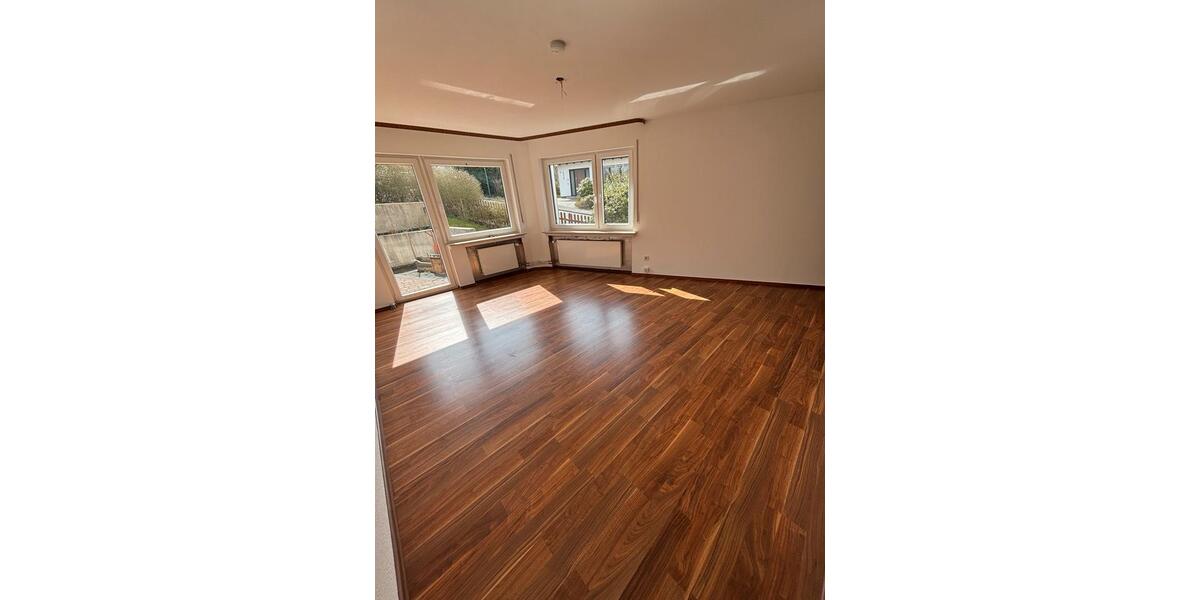 Erdgeschoßwohnung Olpe - 2 Zimmer, 60 m&sup2;, 600&euro; | Angebot:26045456