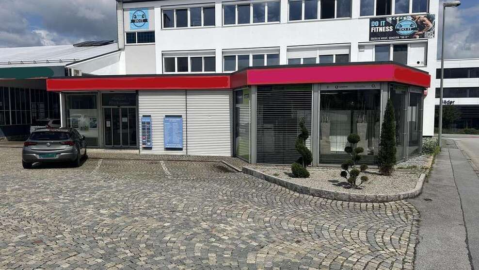 Einzelhandel in Passau 8.500 € 270 m²