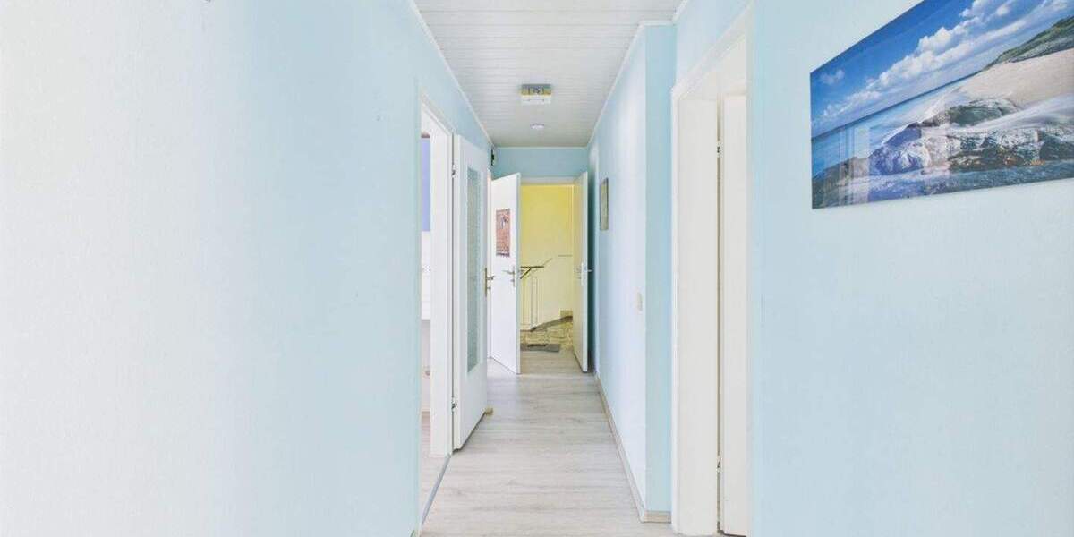 Etagenwohnung Solingen Gräfrath - 3 Zimmer, 75 m&sup2;, 790&euro; | Angebot:25970849