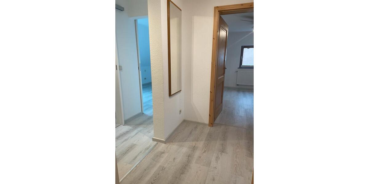 Dachgeschoßwohnung Neuler - 3 Zimmer, 60 m&sup2;, 590&euro; | Angebot:26354850