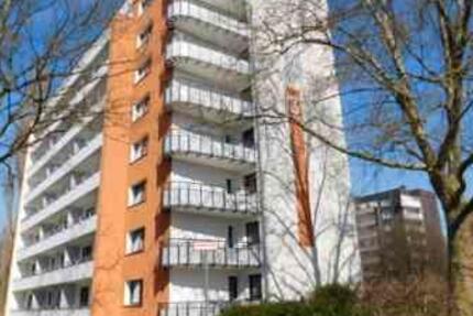 Einziehen und Wohlfühlen - großzügige und renovierte 2-Zimmer-Wohnung mit Laminat und Balkon... zimmer