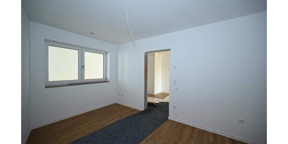 Etagenwohnung Seubersdorf - 4 Zimmer, 123 m&sup2;, 1.190&euro; | Angebot:24823248