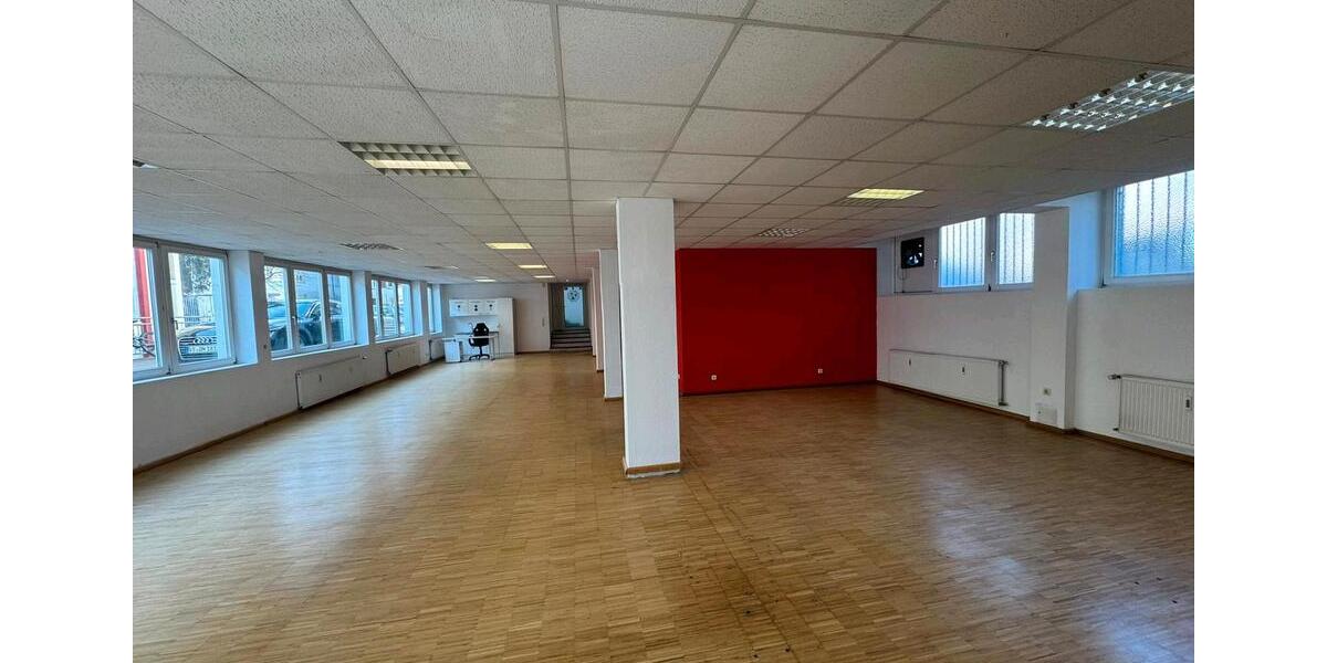 Gewerbeobjekt Villingen-Schwenningen Schwenningen - 1.560&euro; | Angebot:26104894
