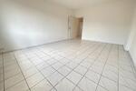 Frisch renoviert in Ihre eigene 2 Zimmerwohnung zimmer