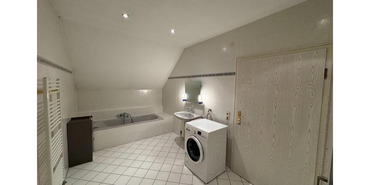 Helle 2,5-Zimmer-Wohnung mit Dachterrasse in Ransbach-Baumbach 2.5 zimmer