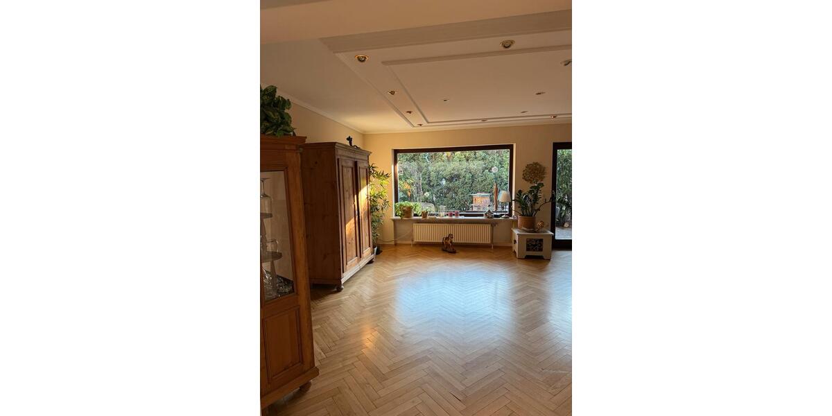 Etagenwohnung München Trudering-Riem - 5 Zimmer, 130 m&sup2;, 2.500&euro; | Angebot:25843466