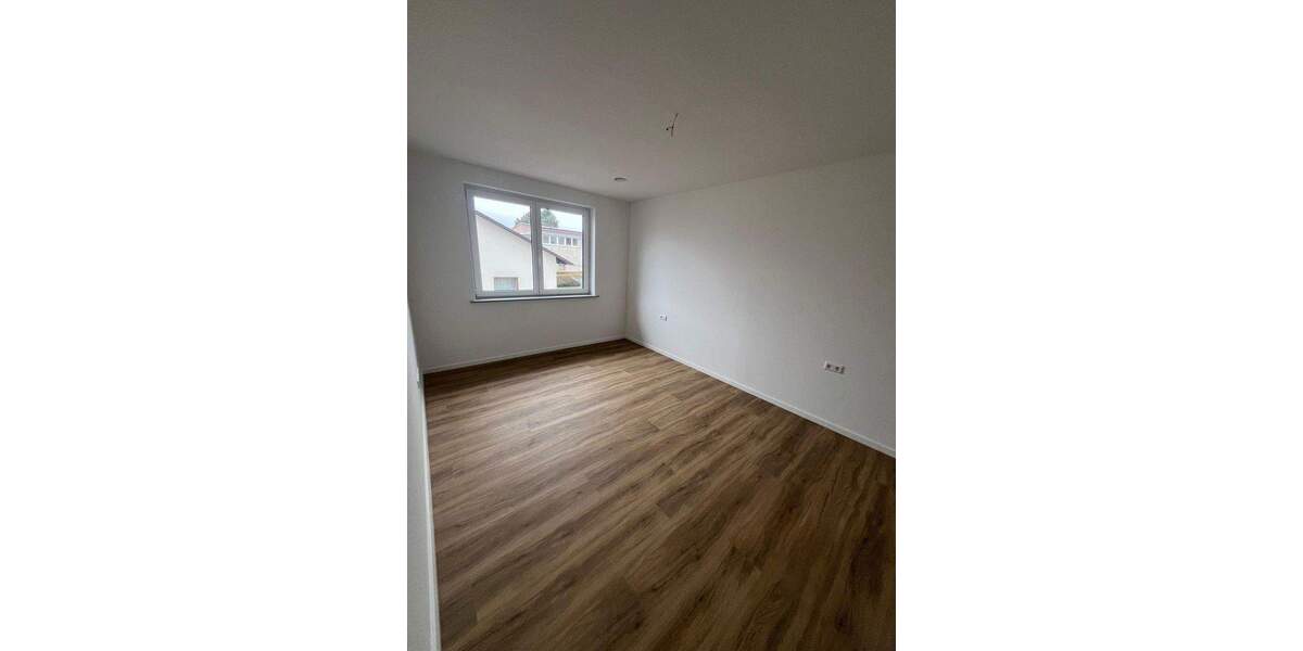 Etagenwohnung Walldürn - 2 Zimmer, 71 m&sup2;, 750&euro; | Angebot:26151714