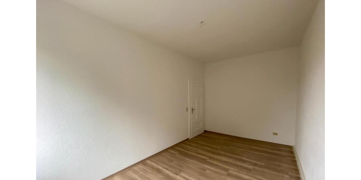 Etagenwohnung Naumburg (Saale) - 3 Zimmer, 73 m&sup2;, 510&euro; | Angebot:24523505