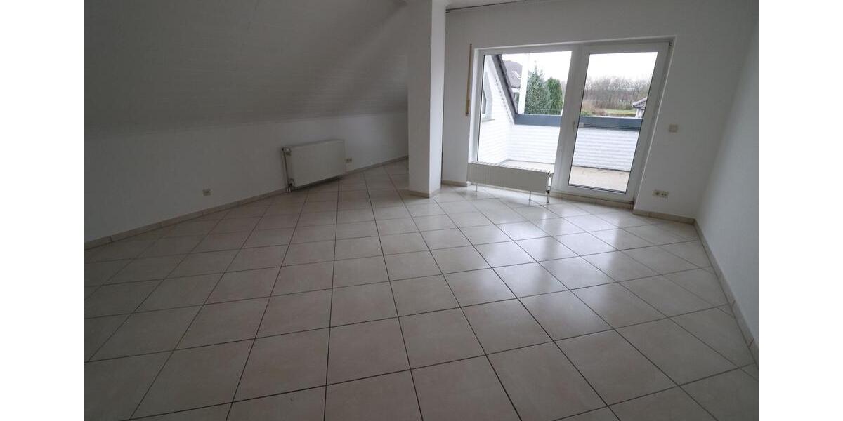 Dachgeschoßwohnung Bad Rothenfelde - 3 Zimmer, 87 m&sup2;, 762&euro; | Angebot:23765635