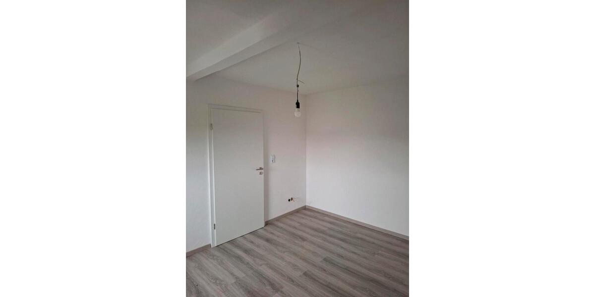 Dachgeschosswohnung 52 m² Zu Vermieten 2 zimmer