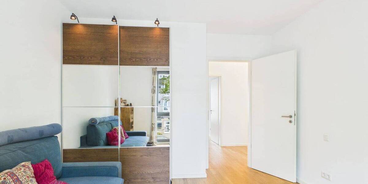 Etagenwohnung Berlin Marienfelde - 3 Zimmer, 93 m&sup2;, 2.200&euro; | Angebot:26712743