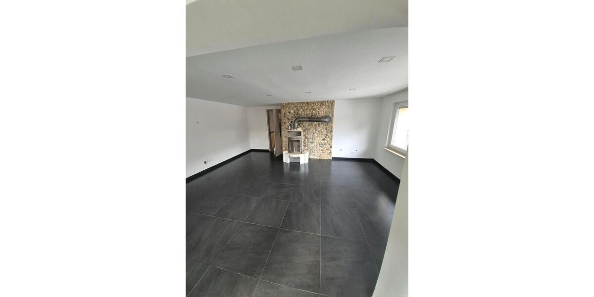 Einfamilienhaus Albstadt Gemarkung Onstmettingen - 5 Zimmer, 165 m&sup2;, 1.500&euro; | Angebot:25294748