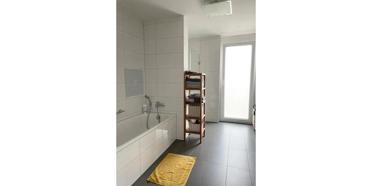 Etagenwohnung Stuttgart Birkach - 3 Zimmer, 80 m&sup2;, 1.495&euro; | Angebot:26506977