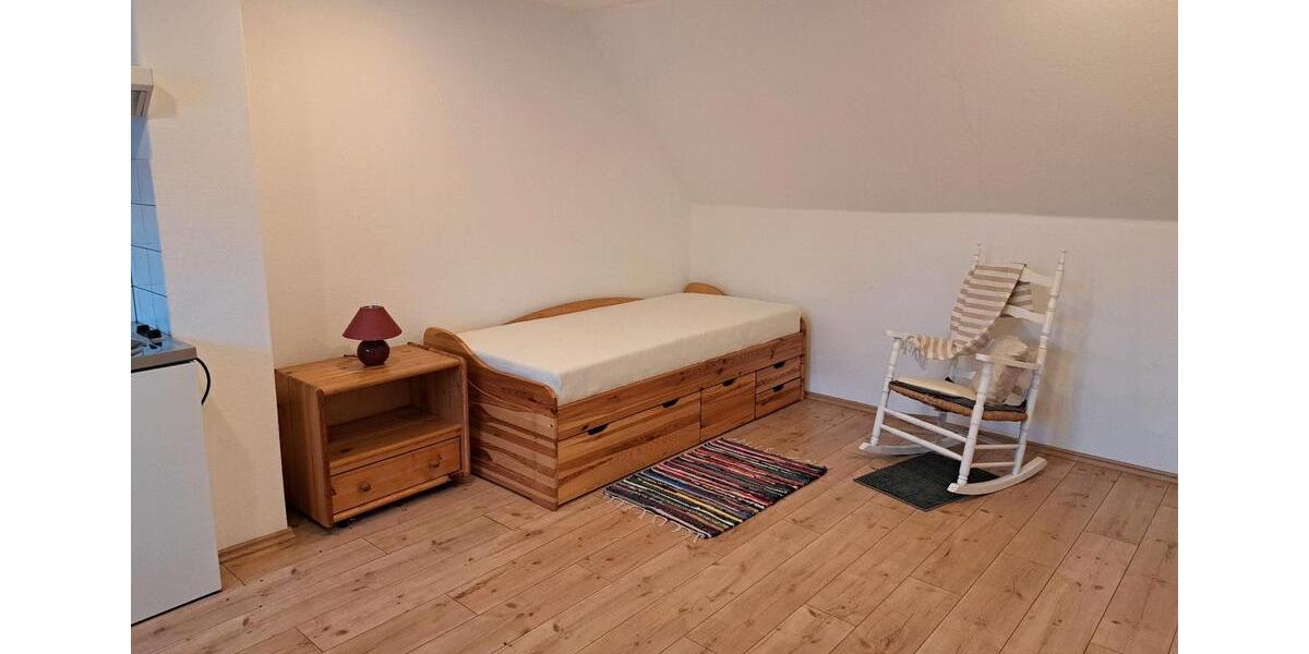 Dachgeschoßwohnung Bad Griesbach im Rottal - 1 Zimmer, 25 m&sup2;, 380&euro; | Angebot:23766257
