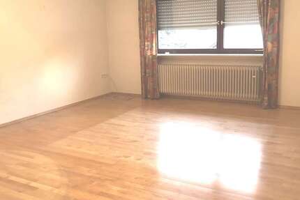Wohnung Ehrstädt Ehrstädt - 4 Zimmer, 145 m&sup2;, 1.100&euro; | Angebot:25563135