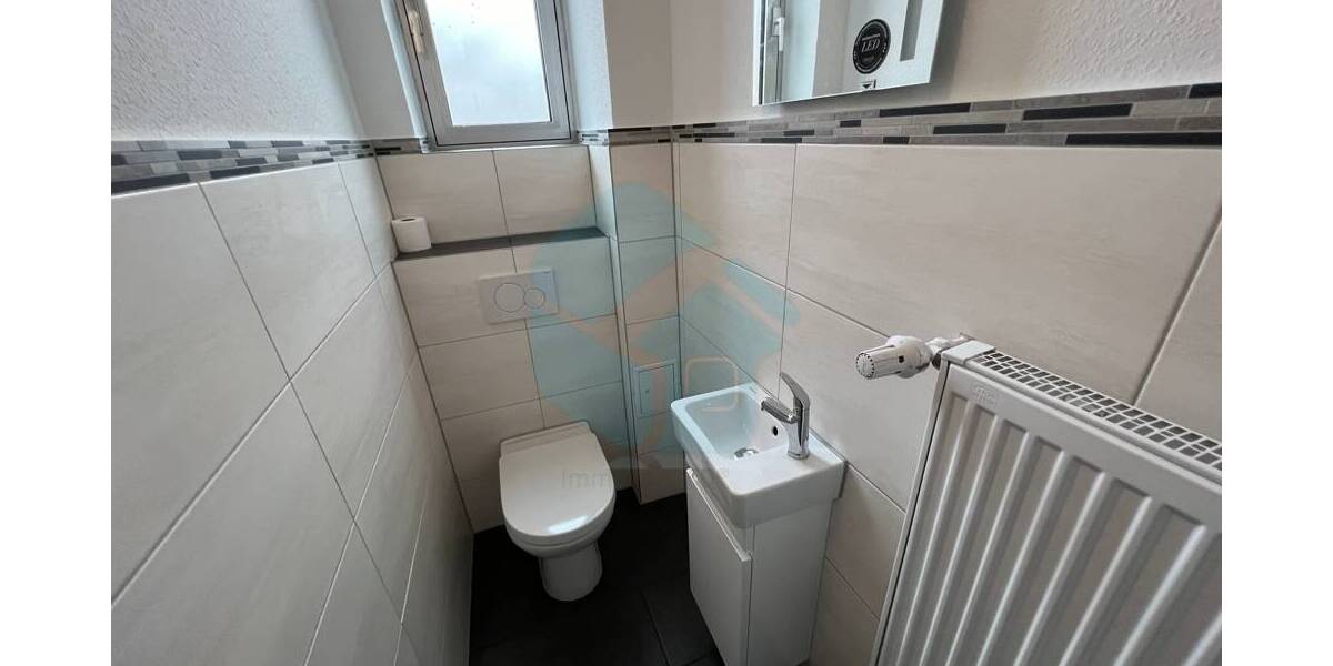 Etagenwohnung Friedberg (Hessen) Friedberg - 5 Zimmer, 170 m&sup2;, 1.250&euro; | Angebot:22950422