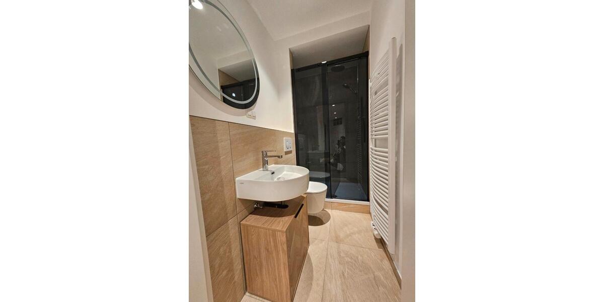 Wohnen auf Zeit Frankfurt am Main Ostend - 5 Zimmer, 94 m&sup2;, 560&euro; | Angebot:26486210