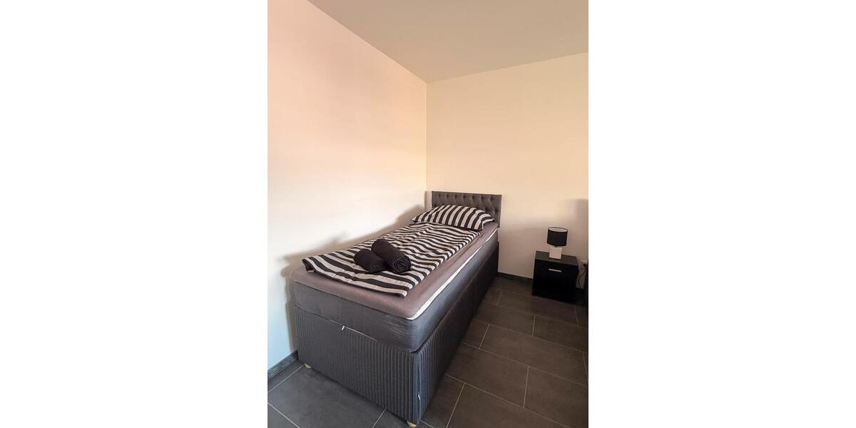 Wohnen auf Zeit Moers - 3 Zimmer, 85 m&sup2;, 18&euro; | Angebot:26013976