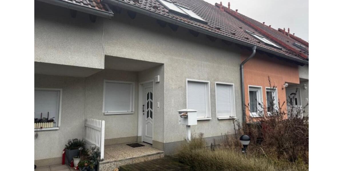 Reihenmittelhaus zur Miete in bevorzugter Wohnlage von Hettstedt 3 zimmer