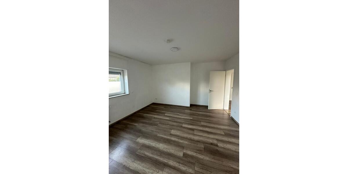 Erdgeschoßwohnung Bünde - 2 Zimmer, 75 m&sup2;, 550&euro; | Angebot:25825824