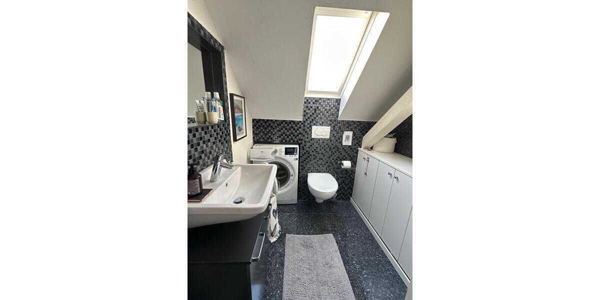 Dachgeschoßwohnung Mannheim Sandhofen - 2.5 Zimmer, 60 m&sup2;, 850&euro; | Angebot:26431374