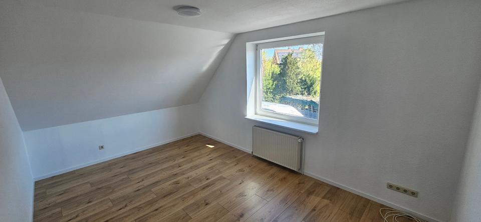 Dachgeschoßwohnung Dörverden - 4.5 Zimmer, 85 m&sup2;, 900&euro; | Angebot:26425149