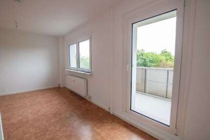 Wohnung Halle (Saale) Heide-Nord/Blumenau - 1 Zimmer, 32 m&sup2;, 302&euro; | Angebot:27263603