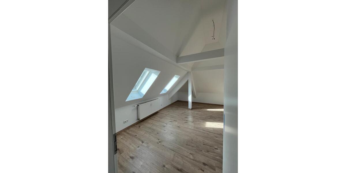Etagenwohnung München Allach-Untermenzing - 5 Zimmer, 125 m&sup2;, 3.300&euro; | Angebot:25821317