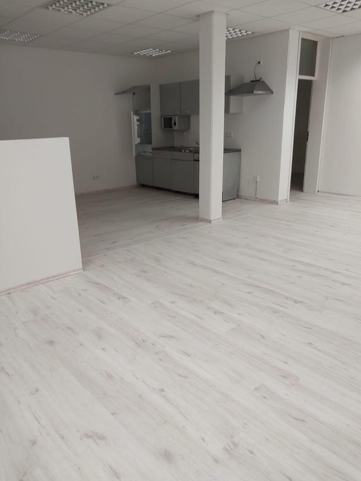 Helle Lounge-Wohnung im Erdgeschoss zentral in Lam zu vermieten!