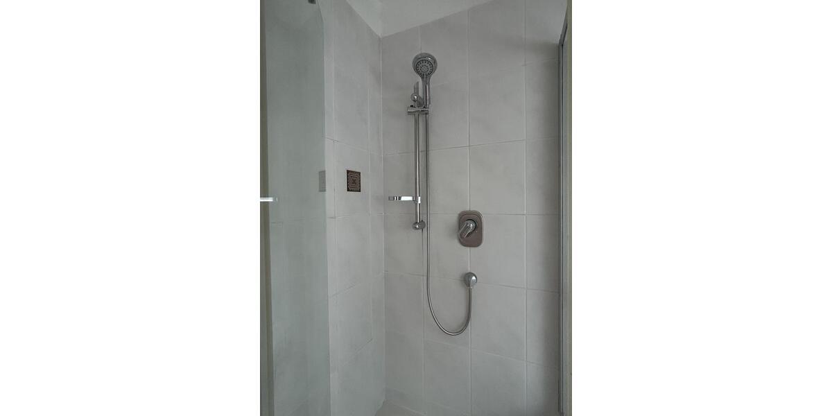 Schöne 2-Zimmer-Wohnung mit Balkon, Grün- & Blicklage von Privat. Am Schäfersberg-Niedernhausen 2 zimmer