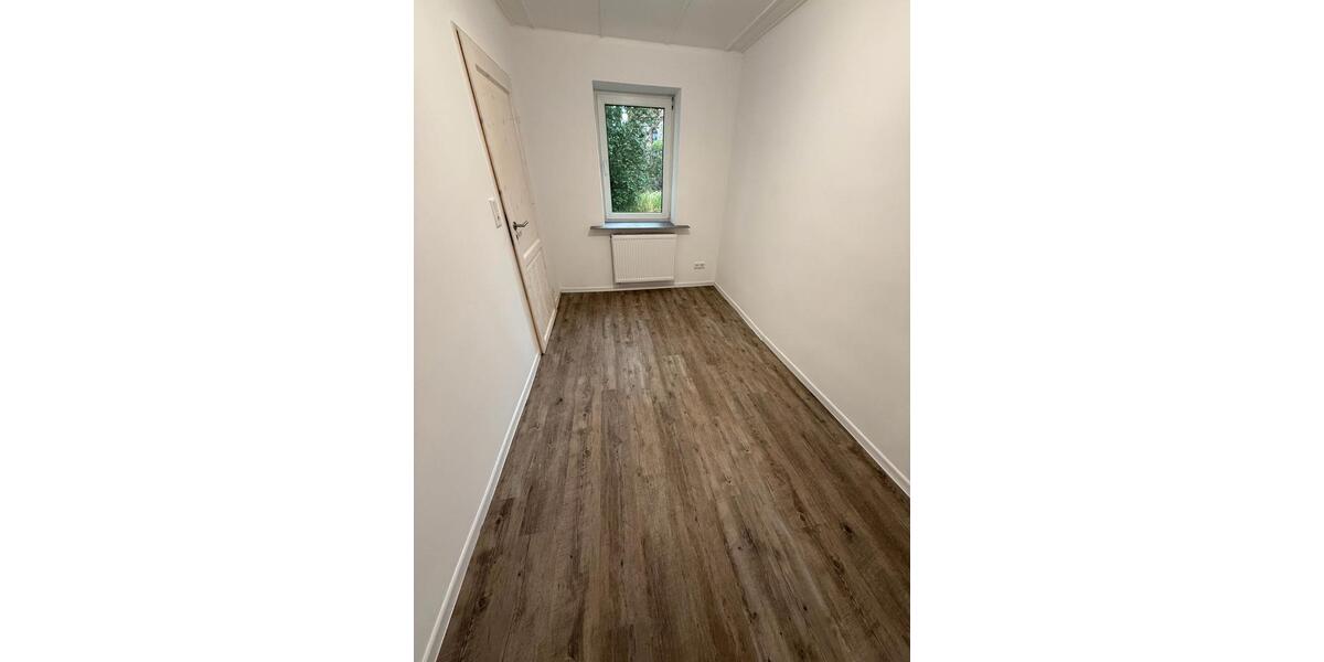 Erdgeschoßwohnung Krackow - 2 Zimmer, 49 m&sup2;, 300&euro; | Angebot:26631218