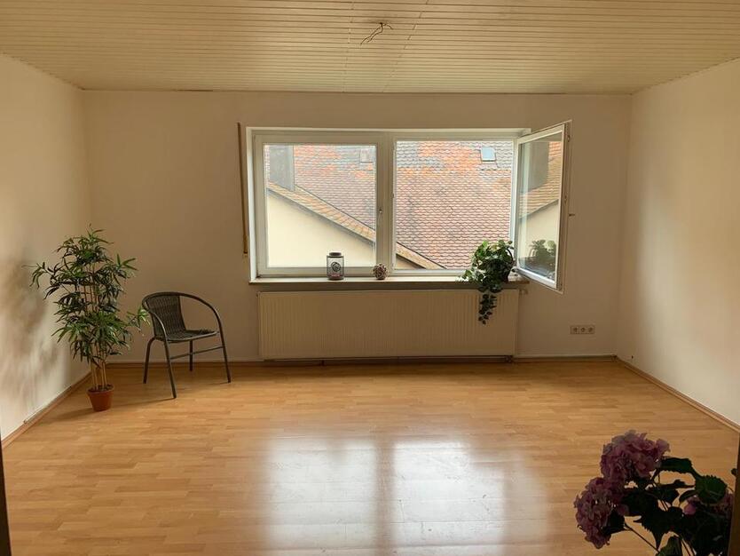Renovierte 3 Zimmerwohnung (WG geeignet) im Herzen von Ansbach