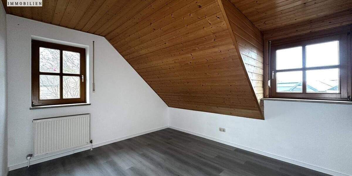 Einfamilienhaus Bayreuth Oberkonnersreuth - 5 Zimmer, 185 m&sup2;, 1.800&euro; | Angebot:24775327
