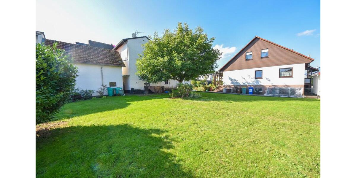 DIETZ: TOP TOP moderne 4-Zi. Wohnung - 1. Obergeschoss im 2-Familienhaus! 12 Garage + 2 PKW-Außenplätze 4 zimmer