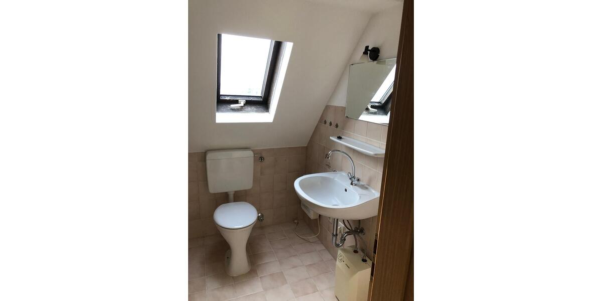 Dachgeschoßwohnung Weißenburg in Bayern - 2 Zimmer, 42 m&sup2;, 399&euro; | Angebot:24687112