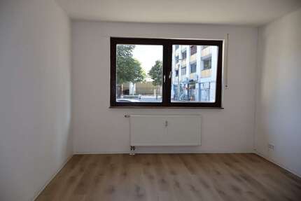 Wohnung Ludwigshafen am Rhein - 1 Zimmer, 25 m&sup2;, 300&euro; | Angebot:27124786
