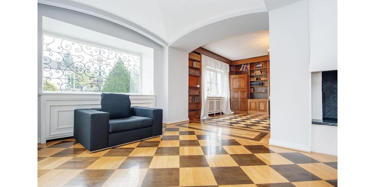 Villa Bielefeld Schildesche - 7 Zimmer, 272 m&sup2;, 2.700&euro; | Angebot:26291726