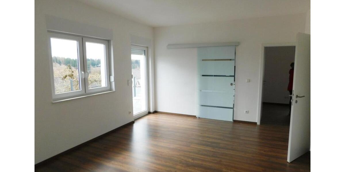 Einfamilienhaus Holzheim - 4 Zimmer, 85 m&sup2;, 1.200&euro; | Angebot:26546681