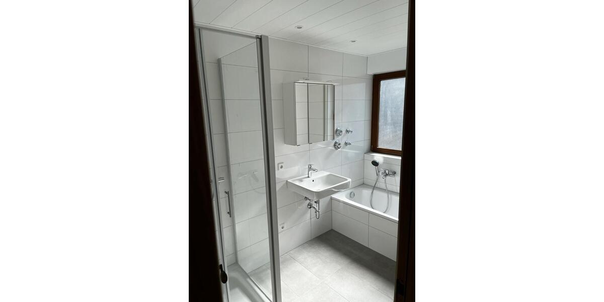 Etagenwohnung Esslingen am Neckar Hegensberg - 3.5 Zimmer, 96 m&sup2;, 1.120&euro; | Angebot:26529047