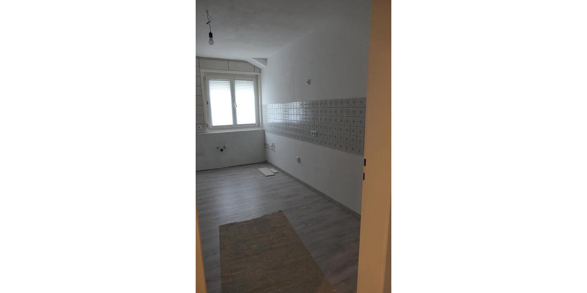 Erdgeschoßwohnung Münsingen - 3 Zimmer, 80 m&sup2;, 850&euro; | Angebot:26153650