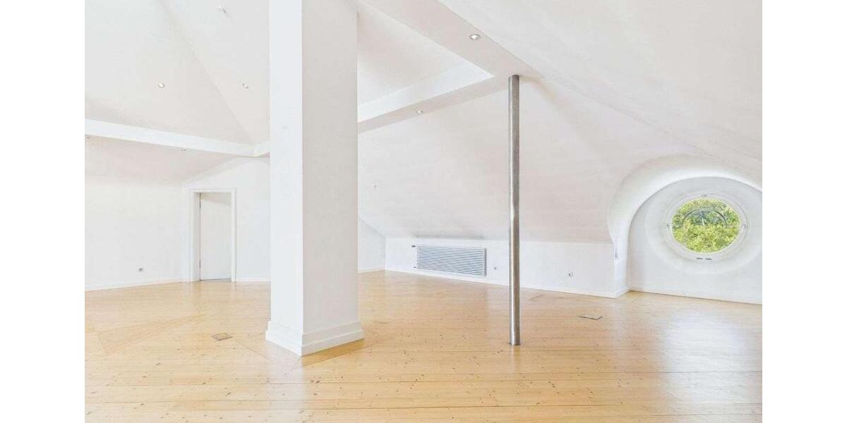 Dachgeschoßwohnung Regensburg Das Dörnberg - 2 Zimmer, 122 m&sup2;, 1.500&euro; | Angebot:26432751