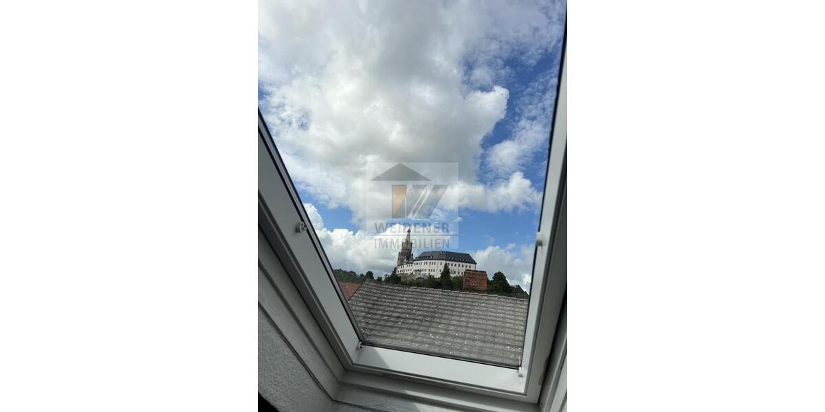 Preiswerte 2 DG-Zimmer Wohnung im Zentrum von Weida! 2 zimmer