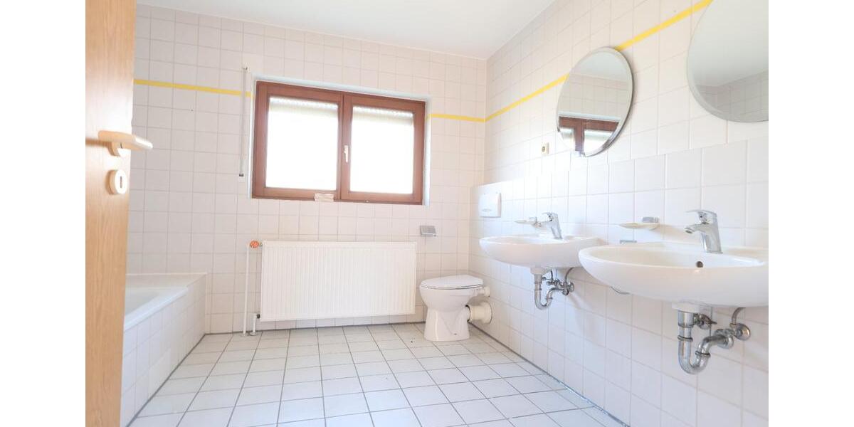 Etagenwohnung Hardheim - 4 Zimmer, 110 m&sup2;, 900&euro; | Angebot:26126150