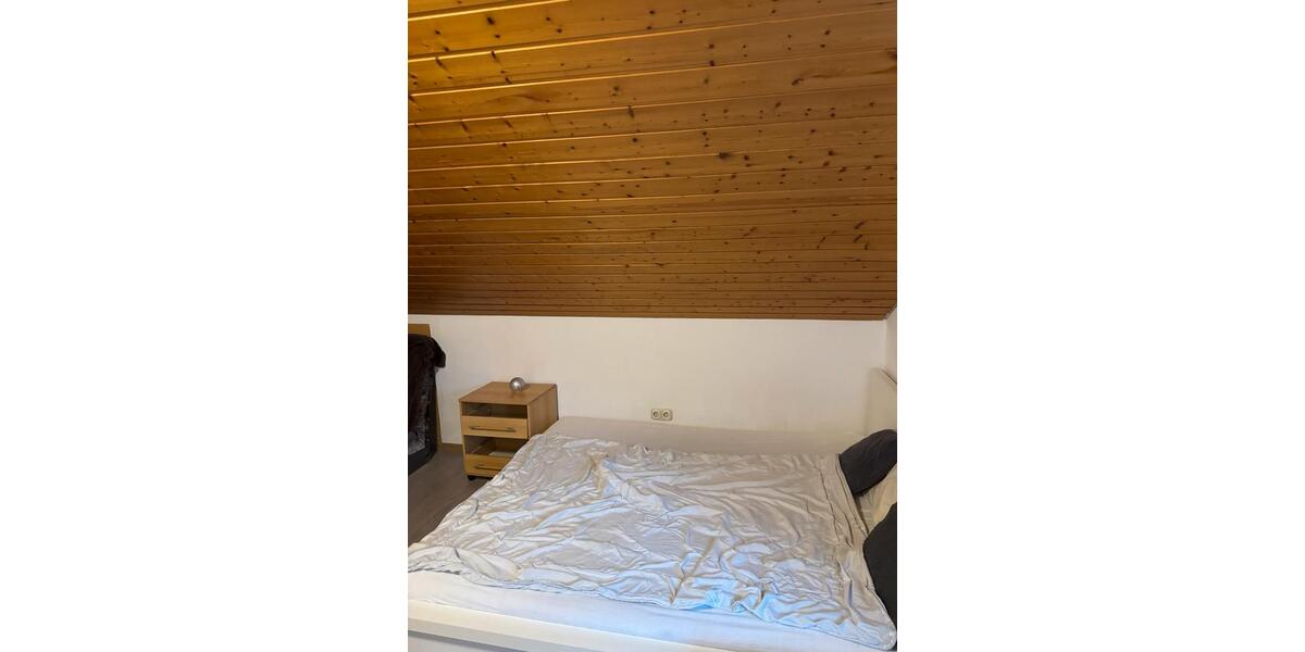 Wohnen auf Zeit Waldbüttelbrunn - 1 Zimmer, 18 m&sup2;, 470&euro; | Angebot:25871212